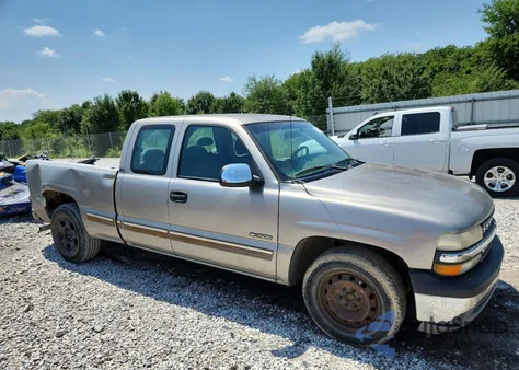 2002 Chevrolet Silverado C1500 from USA, damaged, VIN 2GCEC19V221187282